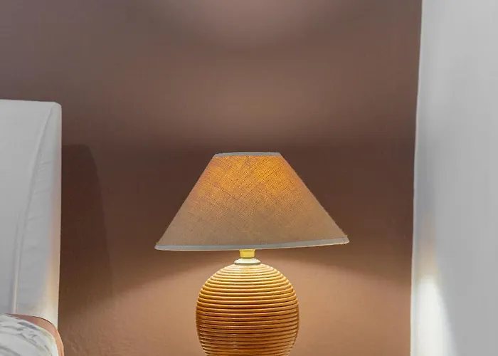 Lemon Tree House Vraháti