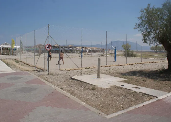 Lemon Tree House Vraháti