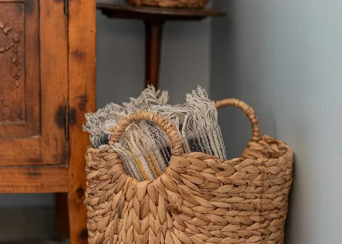 Lemon Tree House Vraháti